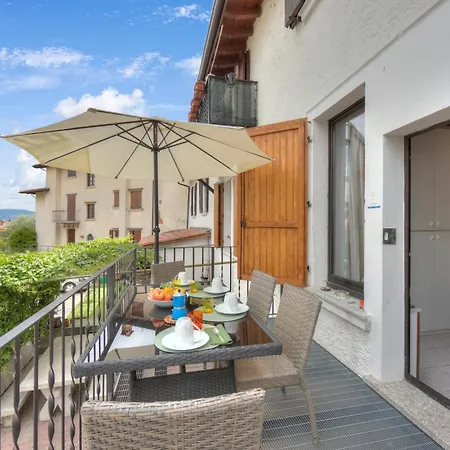 Apartment Al Peveri - Private Parking & Near - Happy