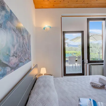 Apartment Al Peveri - Private Parking & Near - Happy Toscolano Maderno