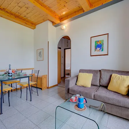 Apartment Al Peveri - Private Parking & Near - Happy