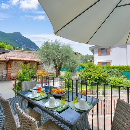 Al Peveri - Private Parking & Near - Happy Toscolano Maderno